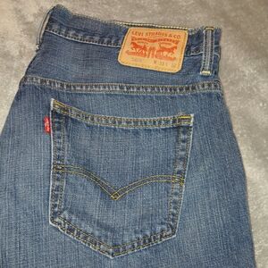 Levi jeans 569